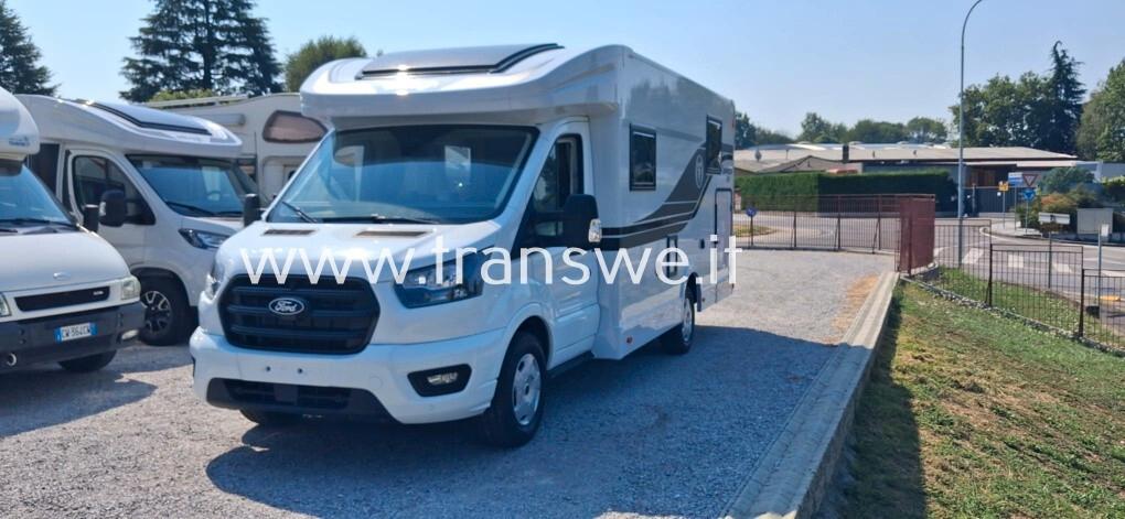 Elnagh Baron 565 camper semintegrale con letti gemelli