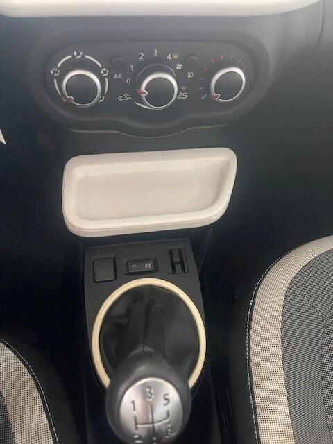 Renault Twingo SCe EDC Lovely