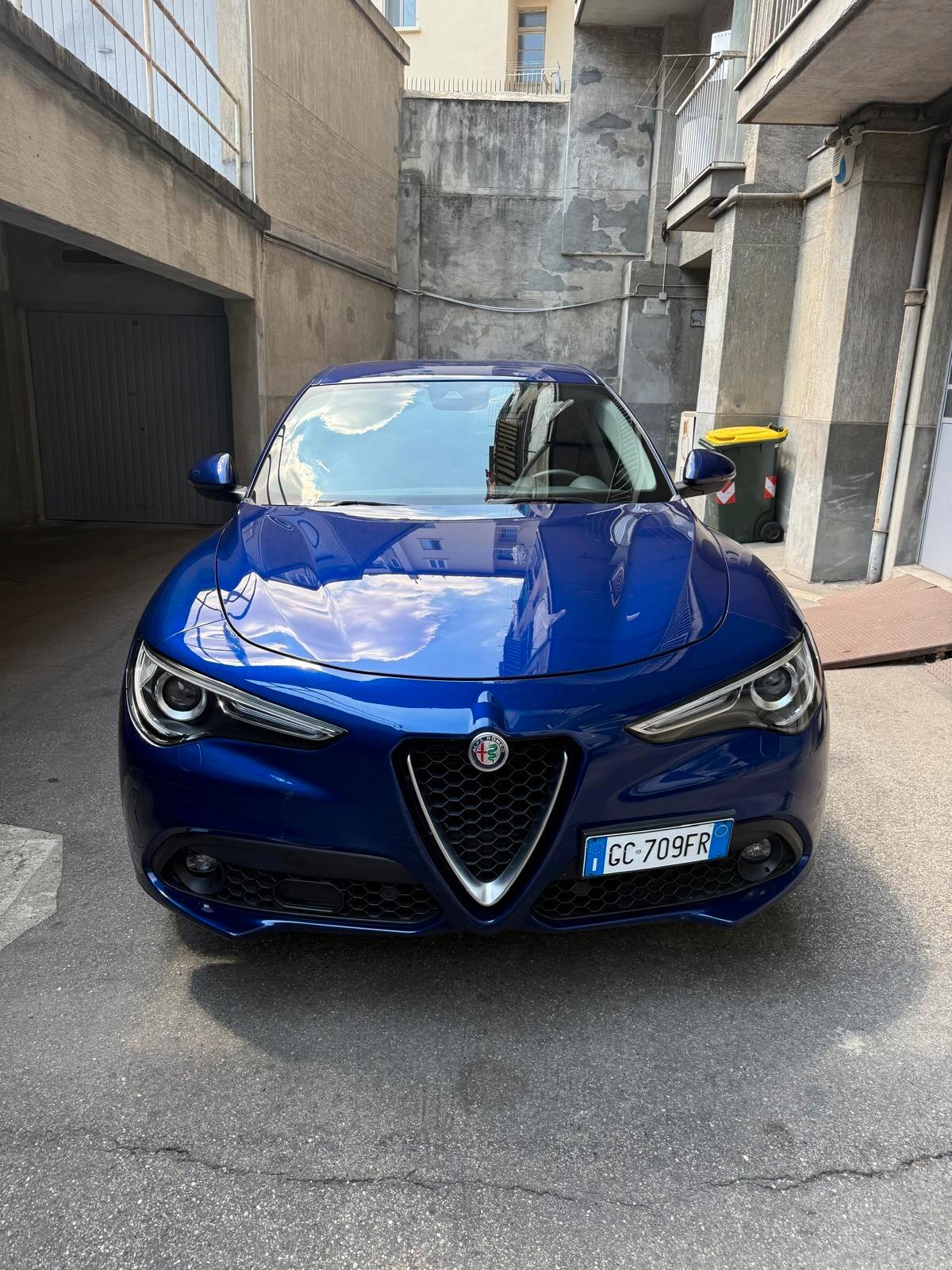ALFA ROMEO STELVIO 190 CV AT8 Q4 Business