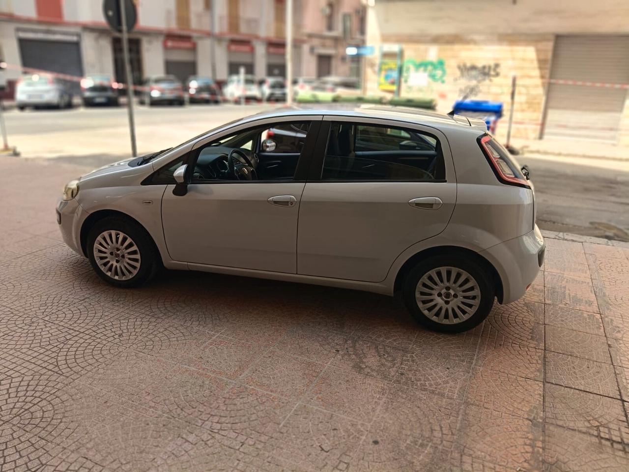 FIAT PUNTO EVO 1.2 5PORTE-NEOPATENTATI-Euro 4900