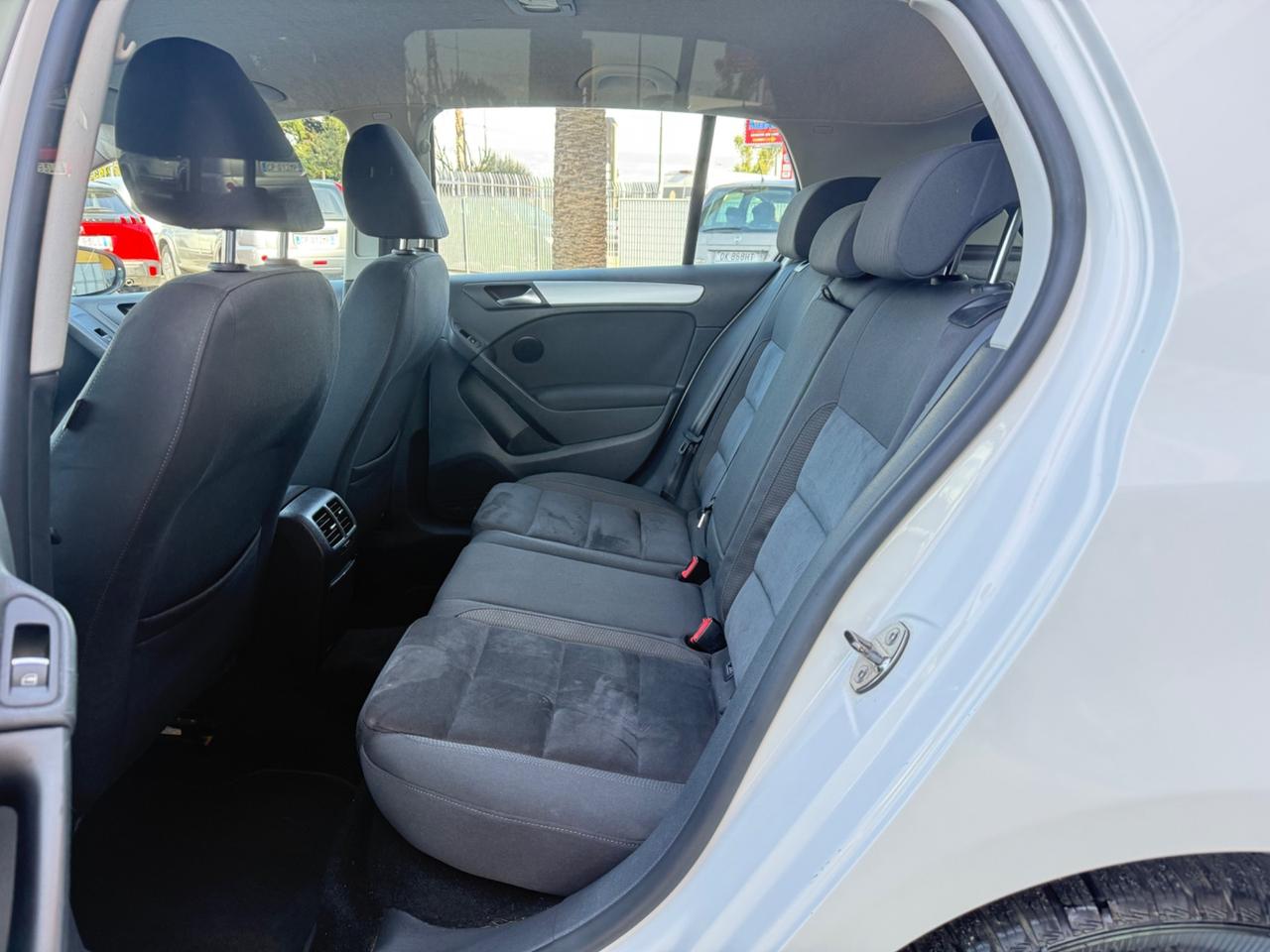 Volkswagen Golf 1.6 TDI DPF 5p. Highline