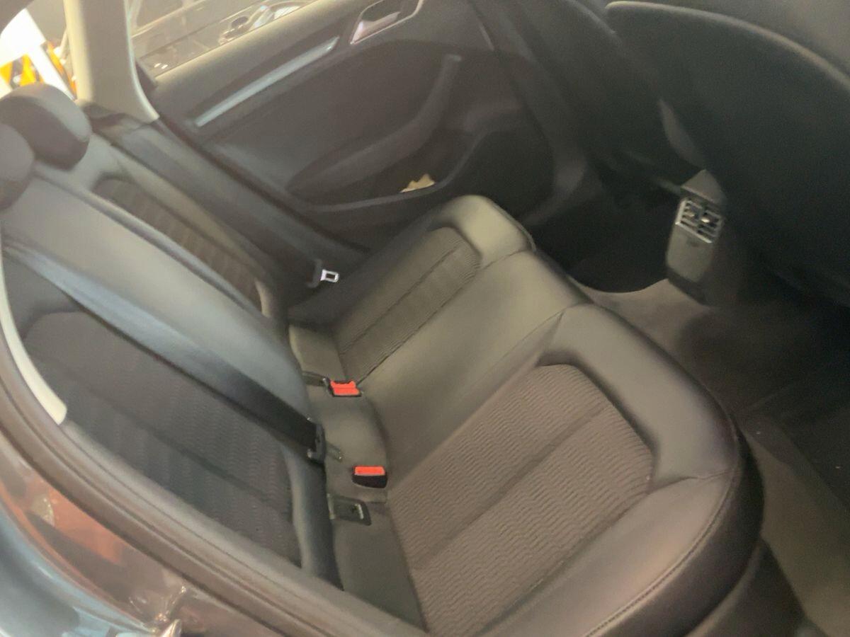 Audi A3 1.6 TDI 105 CV Ambition 2014