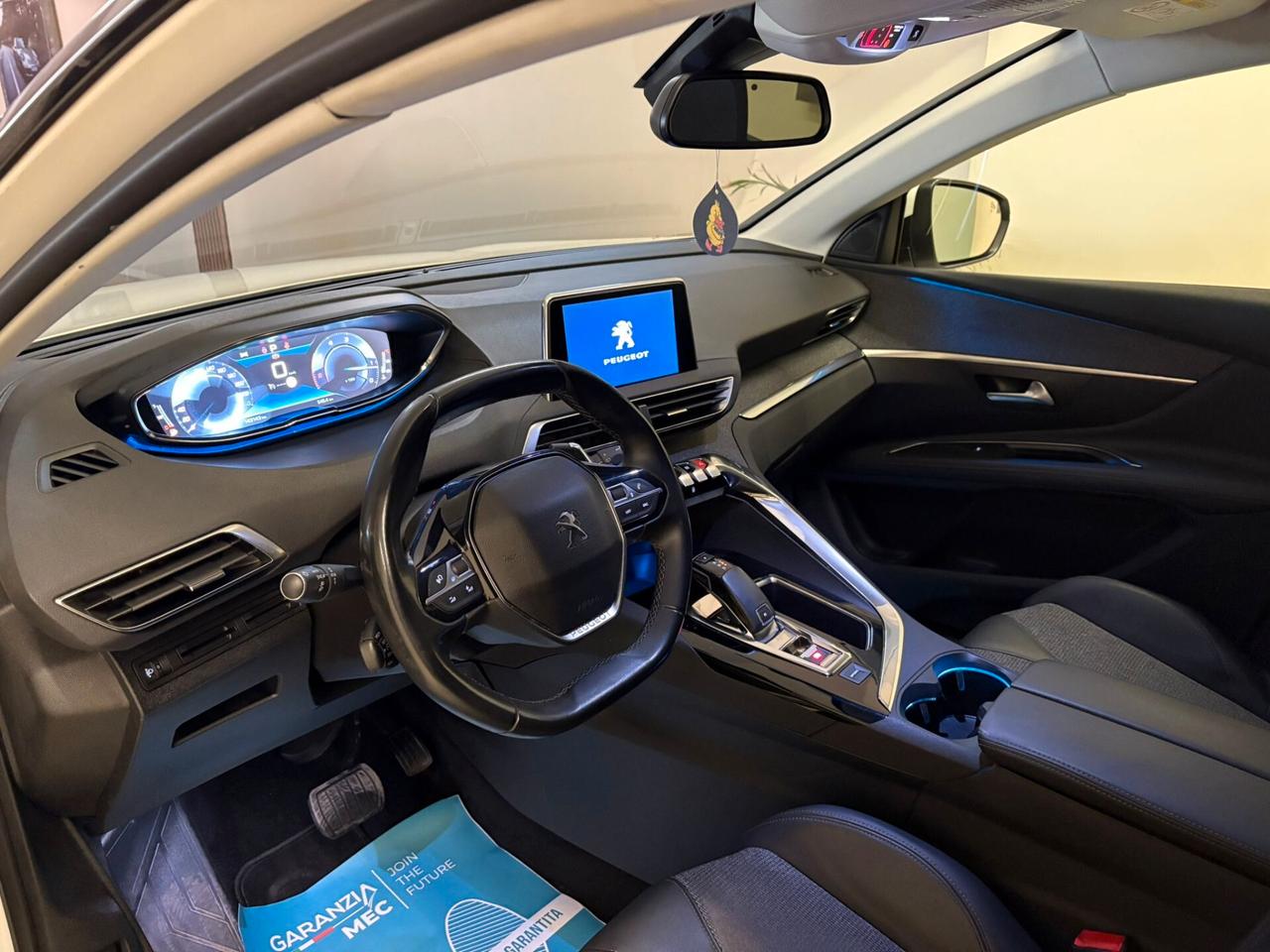 Peugeot 3008 BlueHDi 130 S&S EAT8 Allure