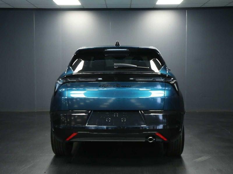 Alfa Romeo Junior HYBRID Q4 145cv