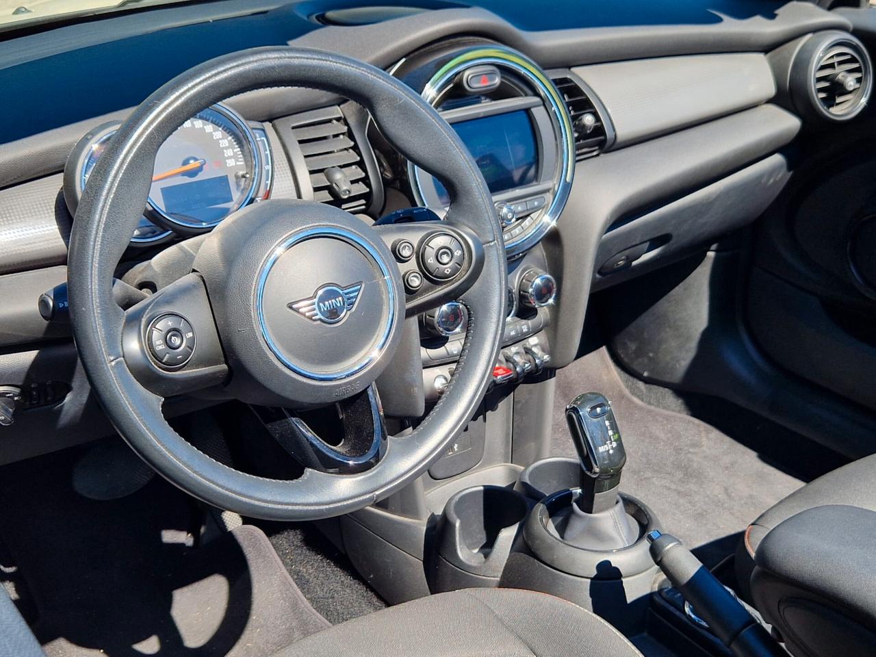 Mini 1.5 Cooper Hype Cabrio