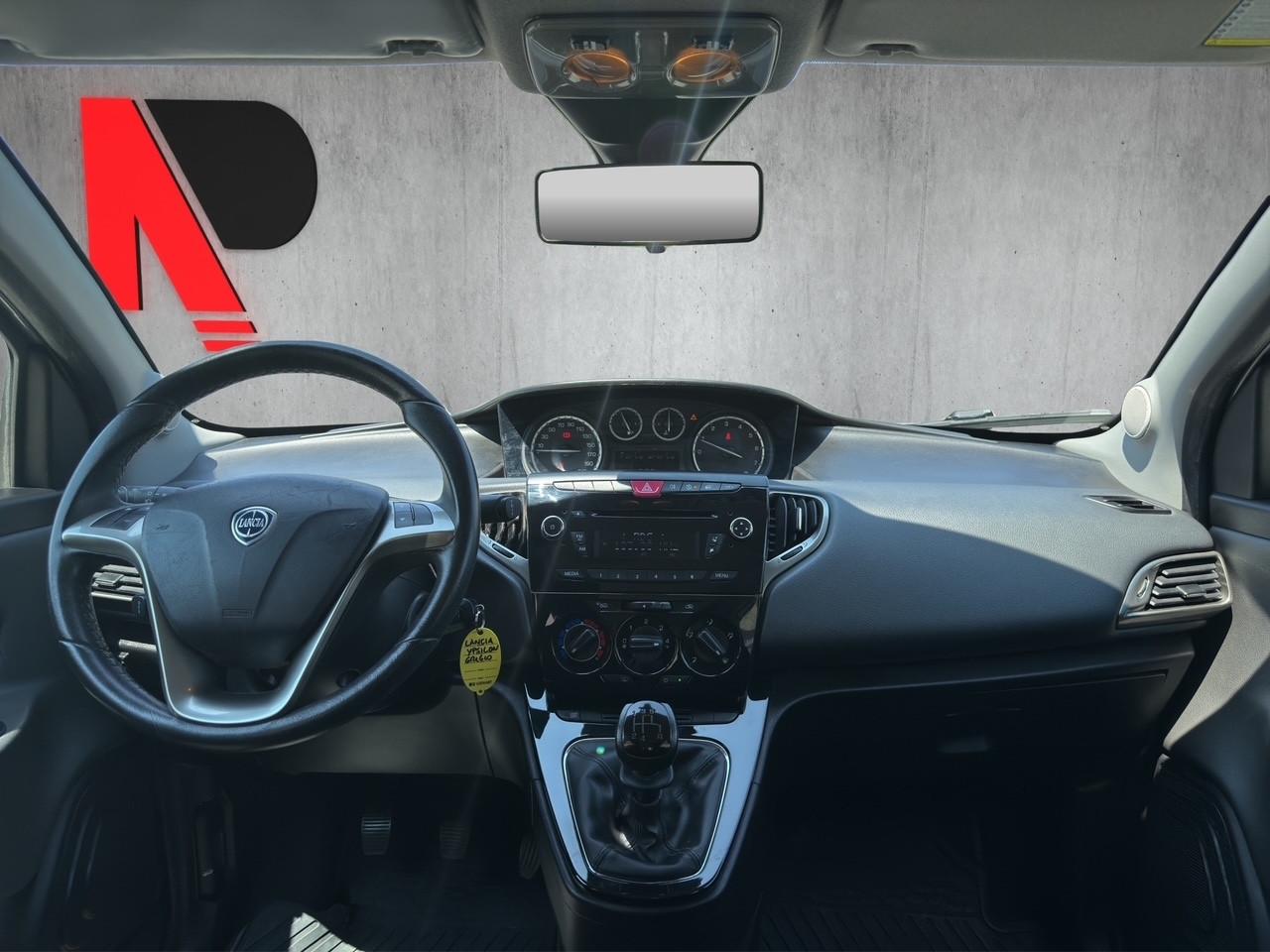 Lancia Ypsilon 1.2 69 CV 5 porte GPL Ecochic Gold