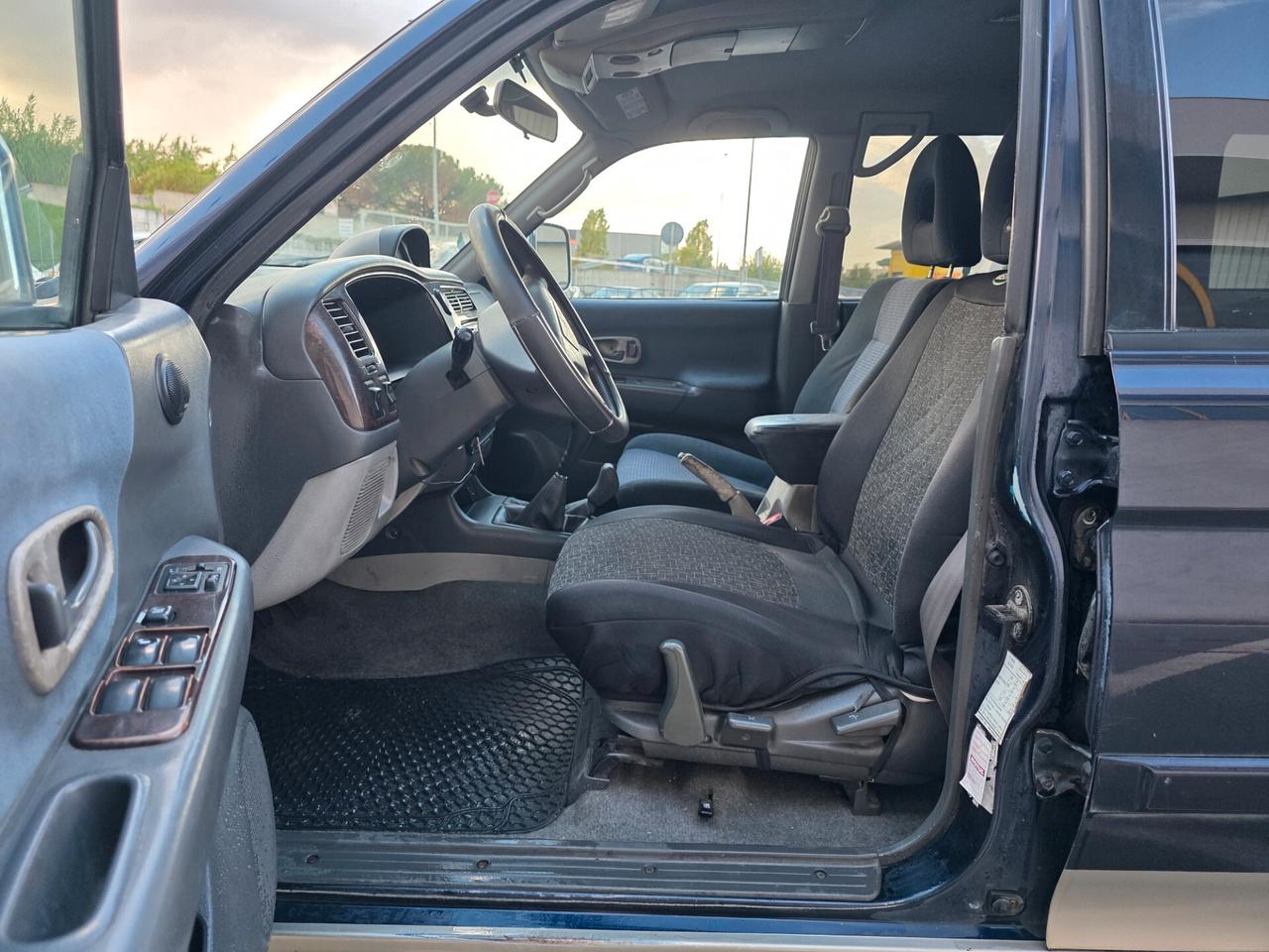 Mitsubishi Pajero Sport 2.5 TDI GLS Target