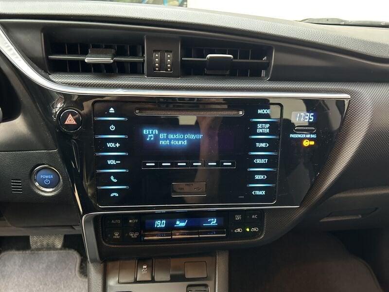 Toyota Auris Touring Sports 1.8 hybrid Cool cvt