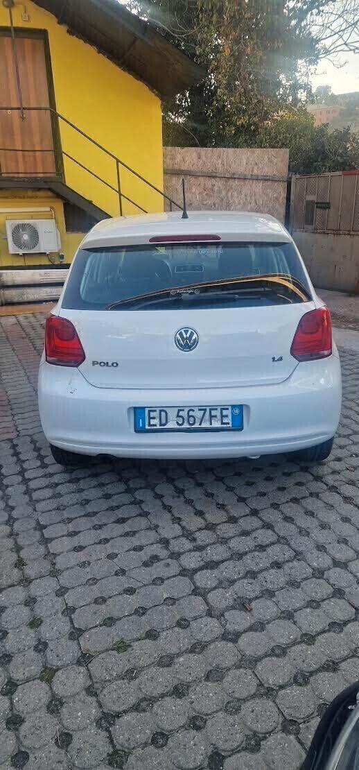 Volkswagen Polo 1.4 5 porte Highline NEOPATENTATI