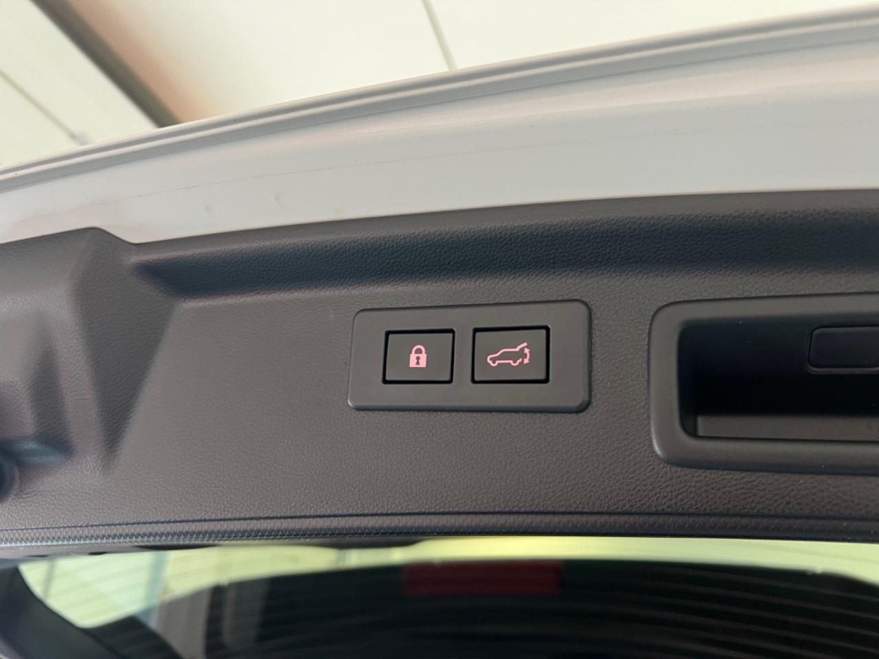 Subaru Forester 2.0 e-Boxer MHEV CVT Lineartronic 4dventure