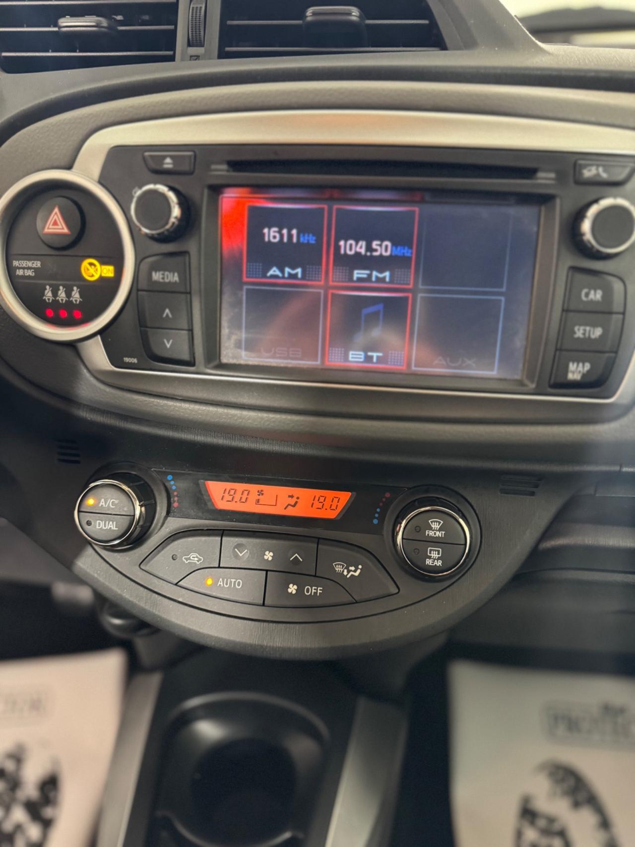 Toyota Yaris 1.0 5 porte Lounge
