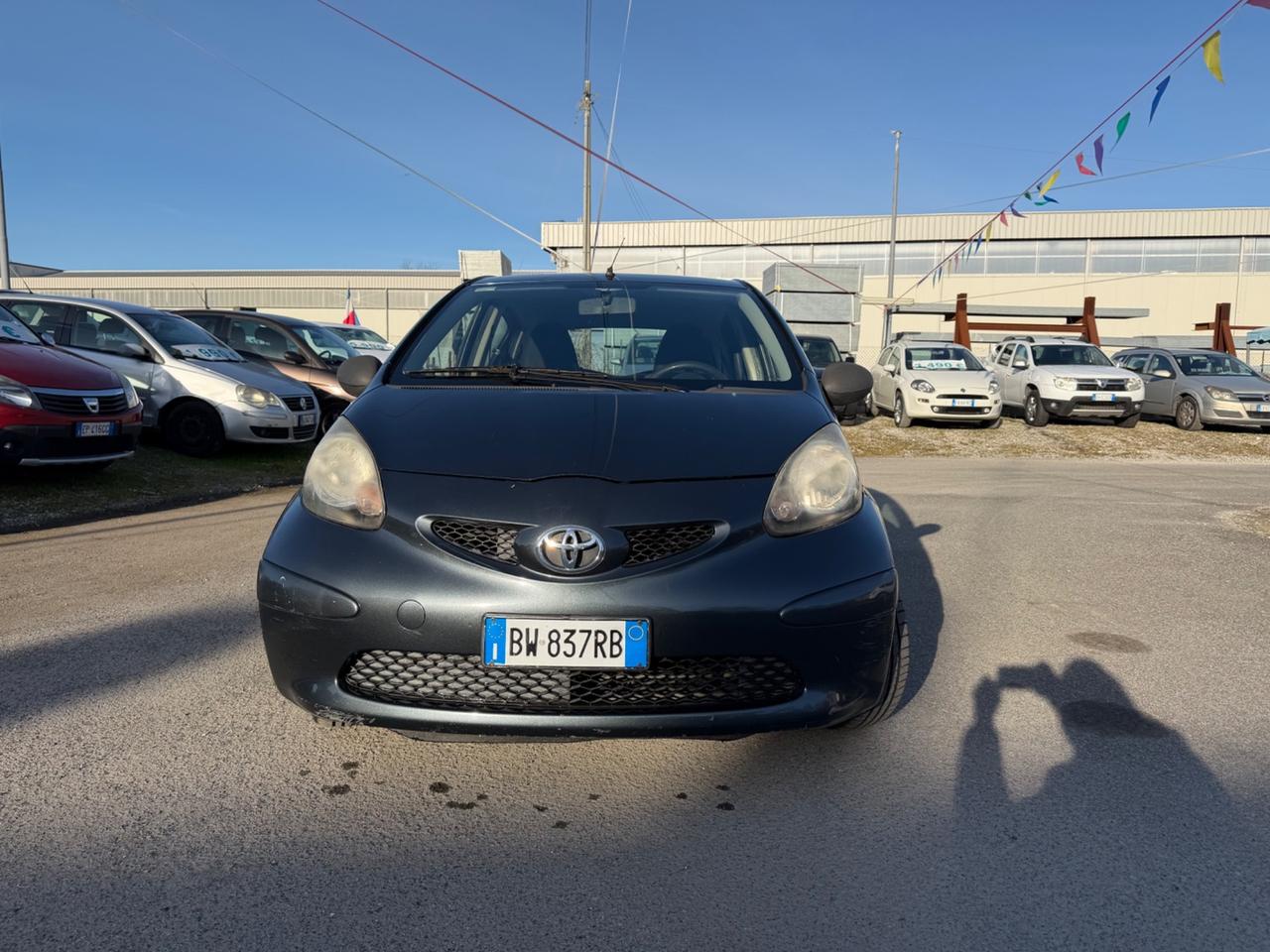 Toyota Aygo 1.0 12V VVT-i 5 porte Sound