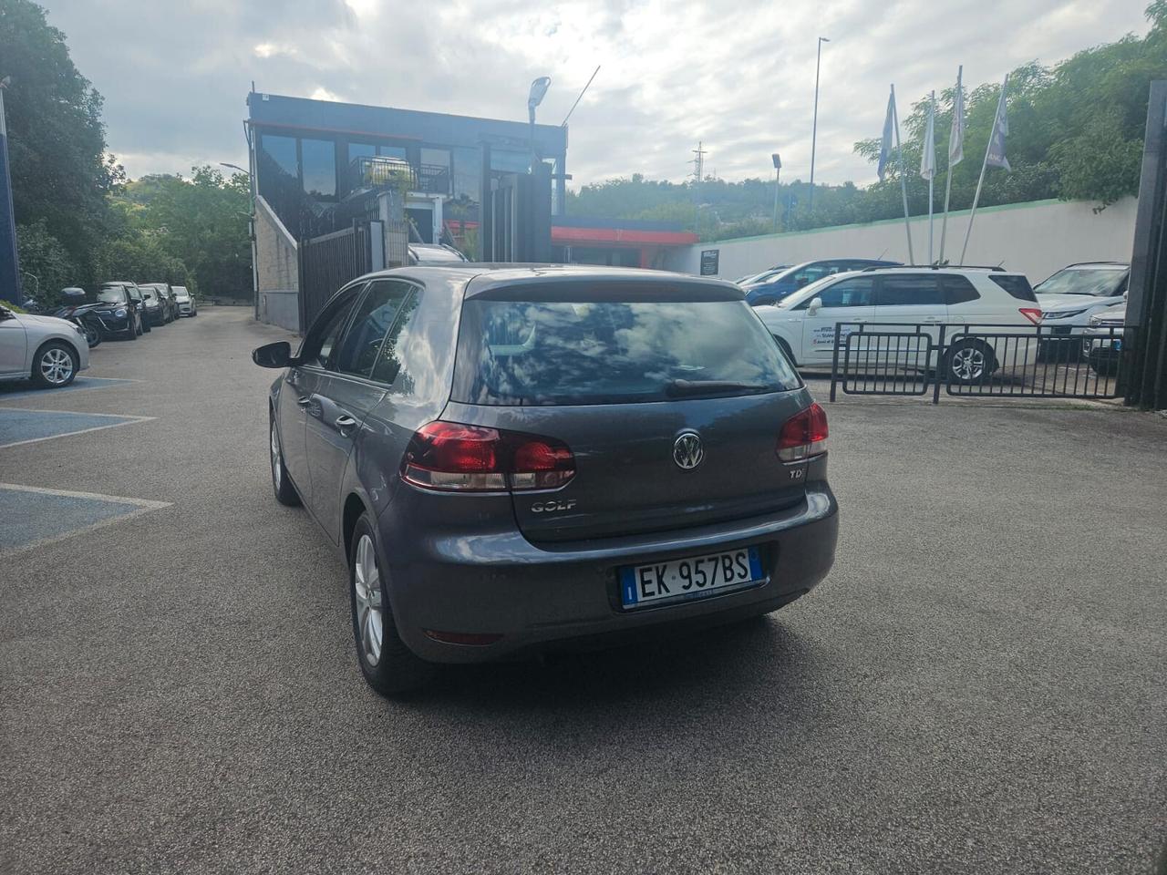 Volkswagen Golf 1.6 TDI DPF DSG 5p. Highline