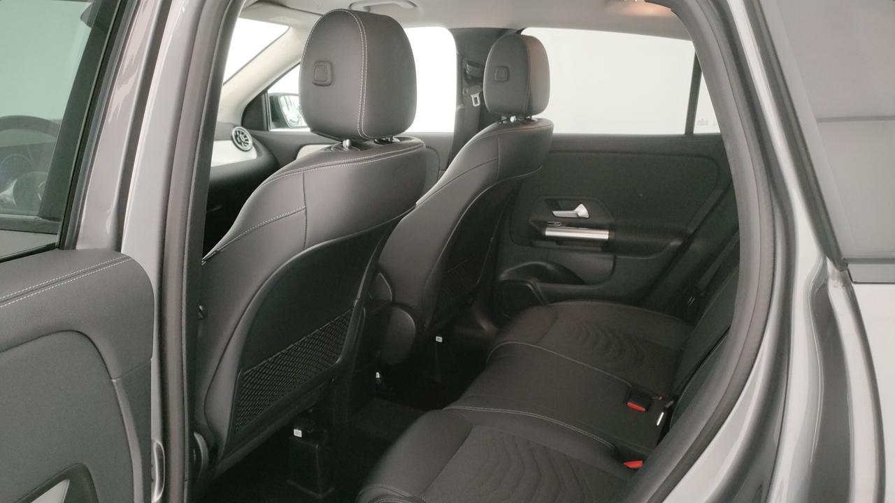 Mercedes-Benz GLA 200 d Progressive Advanced auto