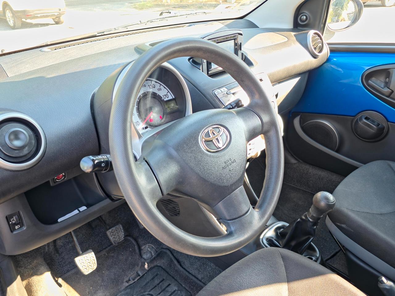 Toyota Aygo 1.0 12V VVT-i 5 porte Active Connect CV-68 E5B Manuale NEO 2013