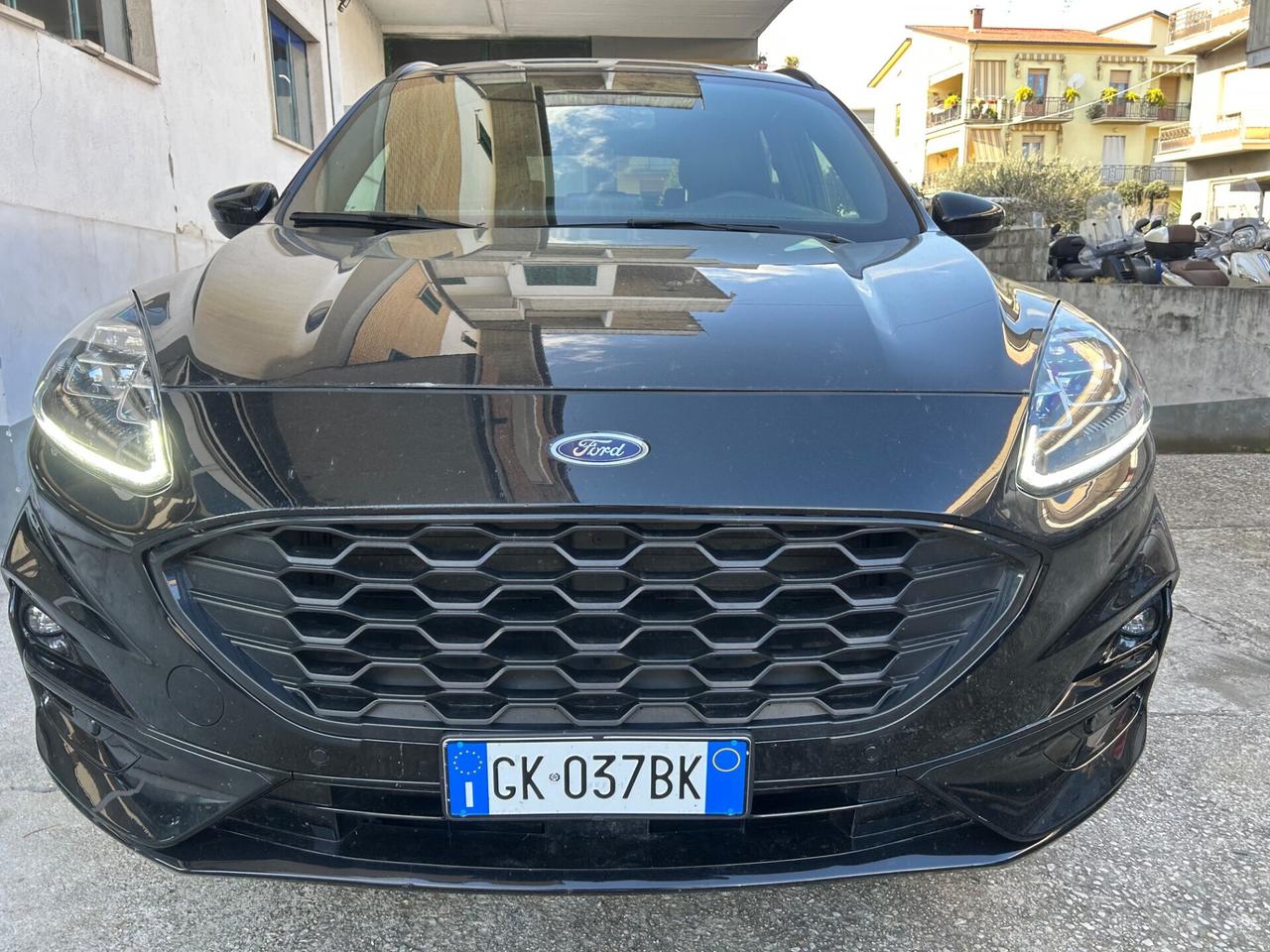 Ford Kuga 1.5 EcoBlue 120 CV ST-Line X ( Pari Nuovo)