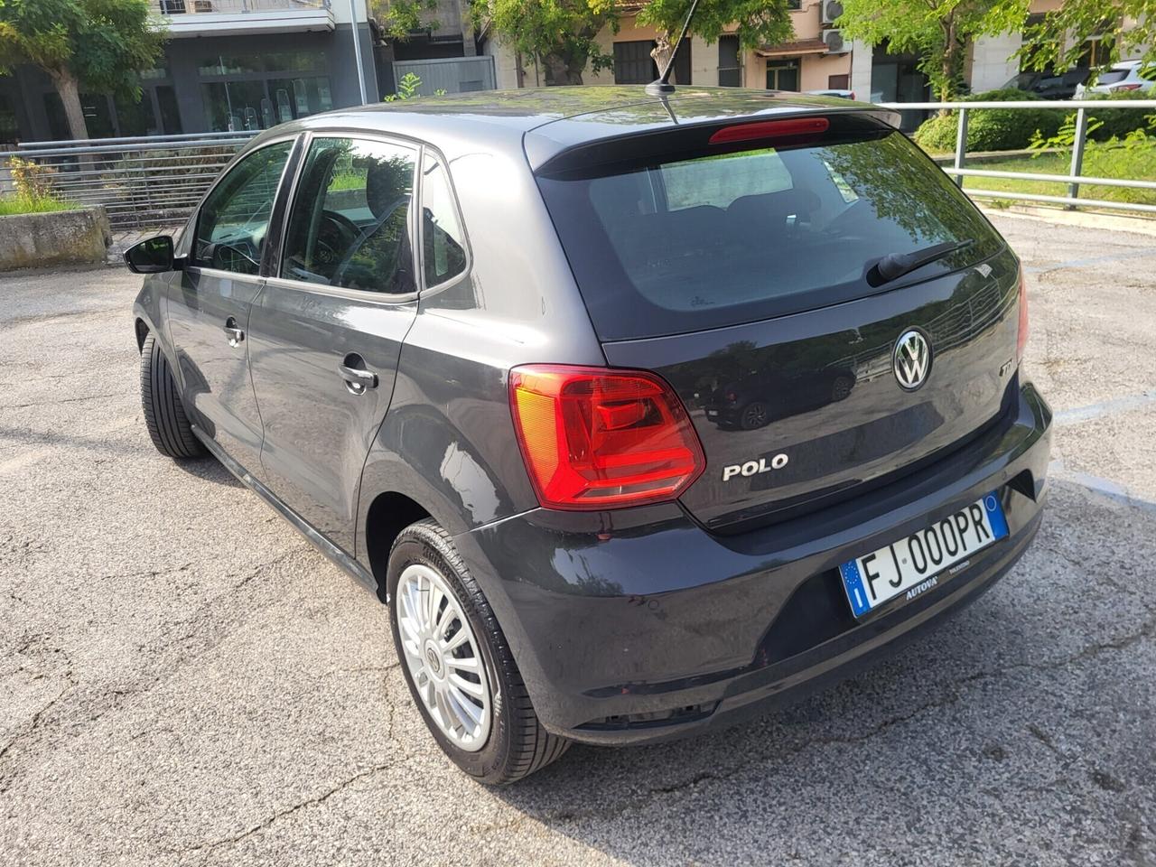 VOLKSWAGEN POLO 1,4 TDI-EURO 6B-FOTO 3 REVISIONI