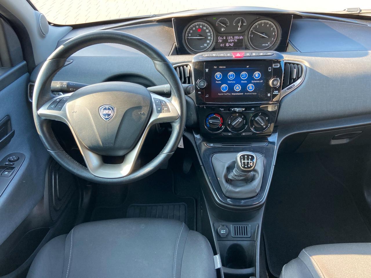 Lancia Ypsilon 1.0 firefly hybrid Gold