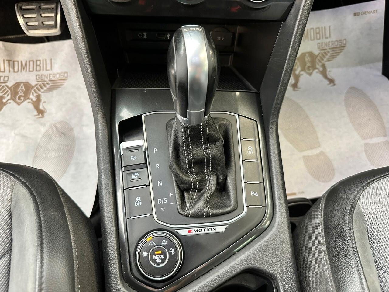 Volkswagen Tiguan 2.0 240CV DSG 4MOTION R-Line 2017