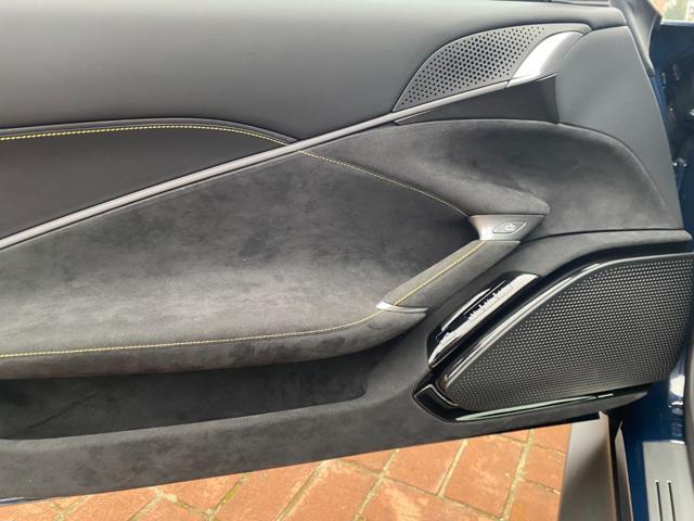 FERRARI Roma Spider UFFICIALE ITALIA-BOLLO E SUPER BOLLO 10/26