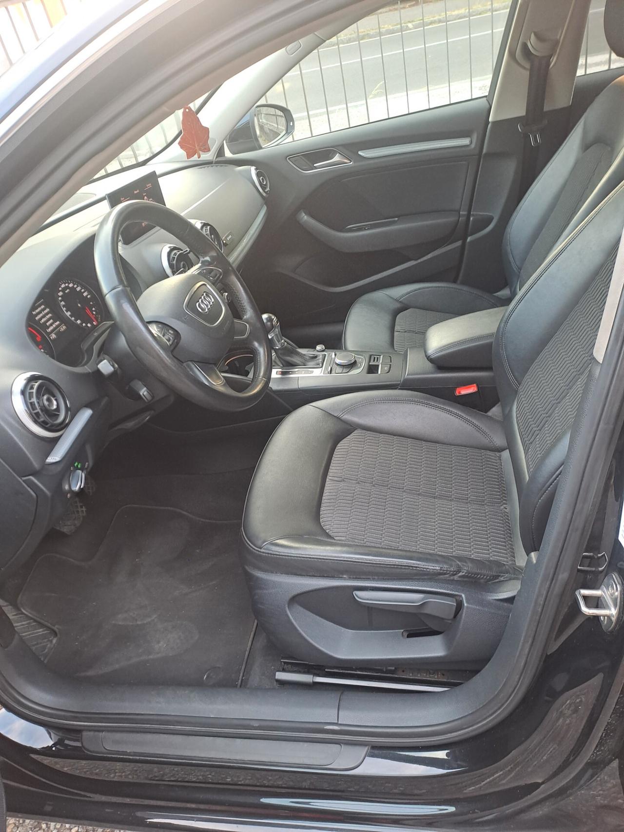 Audi A3 1.2 TFSI S tronic Attraction