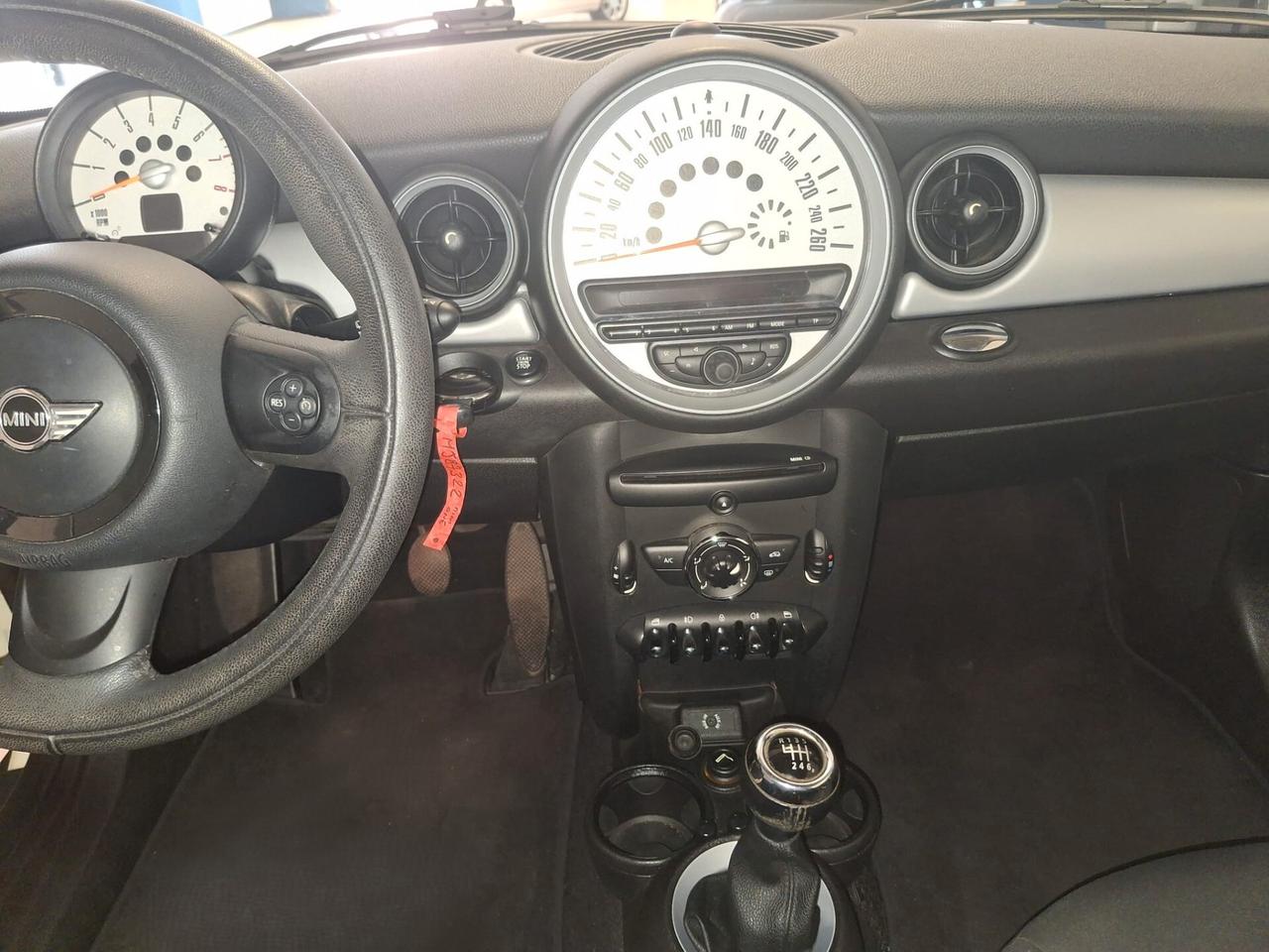 Mini 1.6 16V One (55kW)