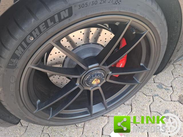 PORSCHE 911 Carrera 2 GTS con 10200 KM