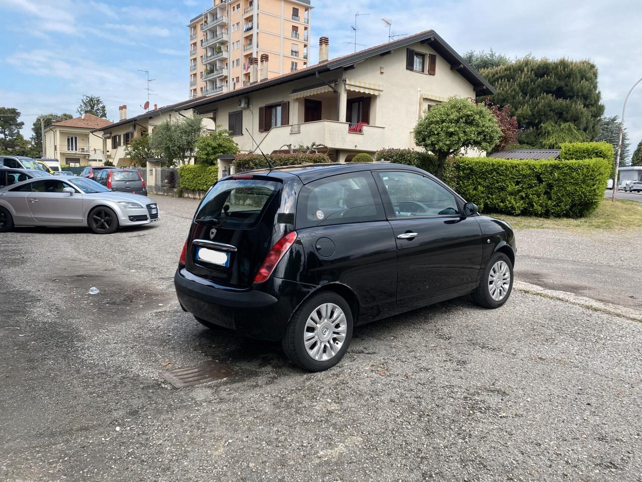 Lancia Ypsilon 1.2 OK NEOPATENTATI