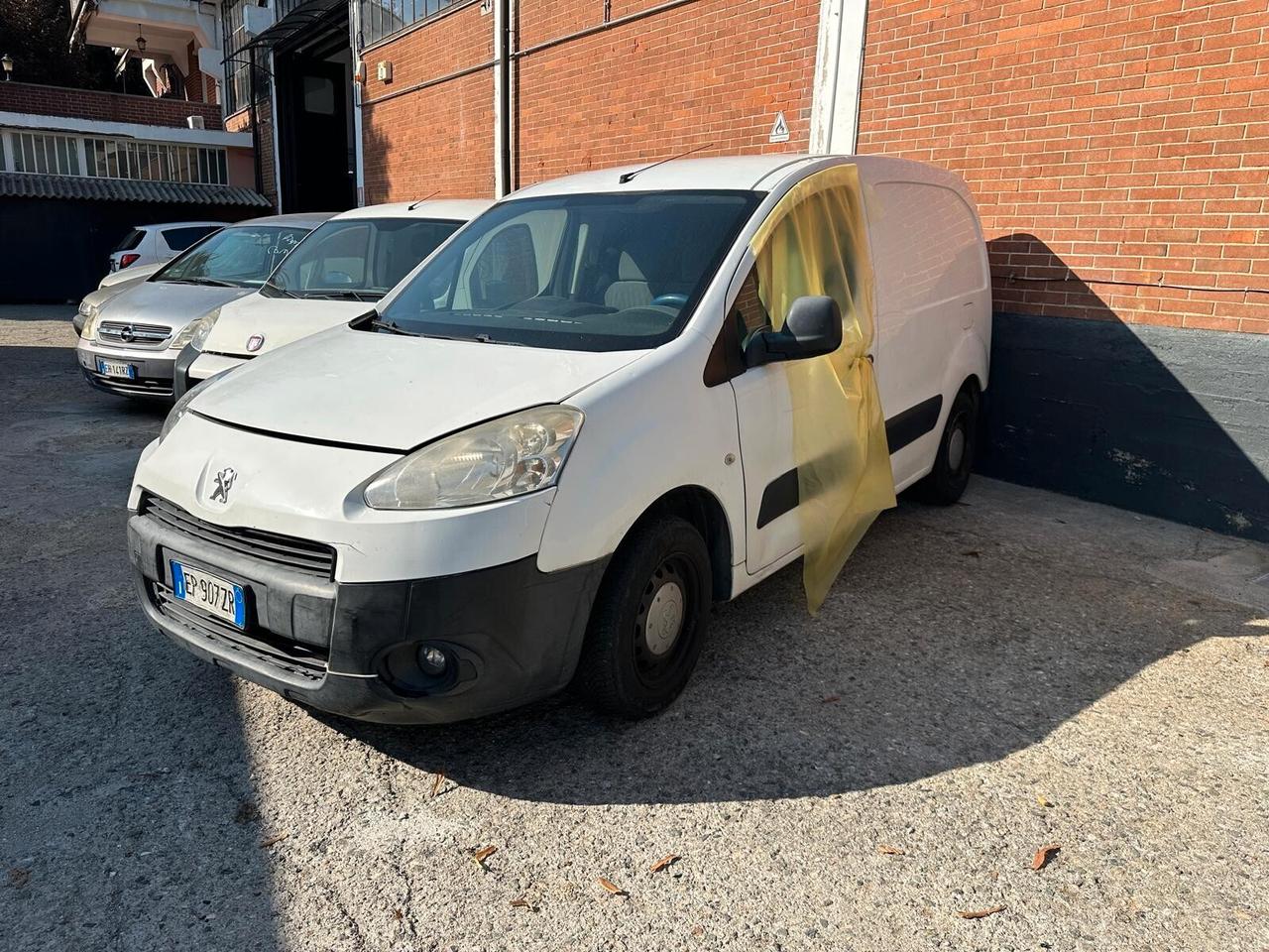Peugeot Partner Tepee 1.6 HDi 92CV Outdoor