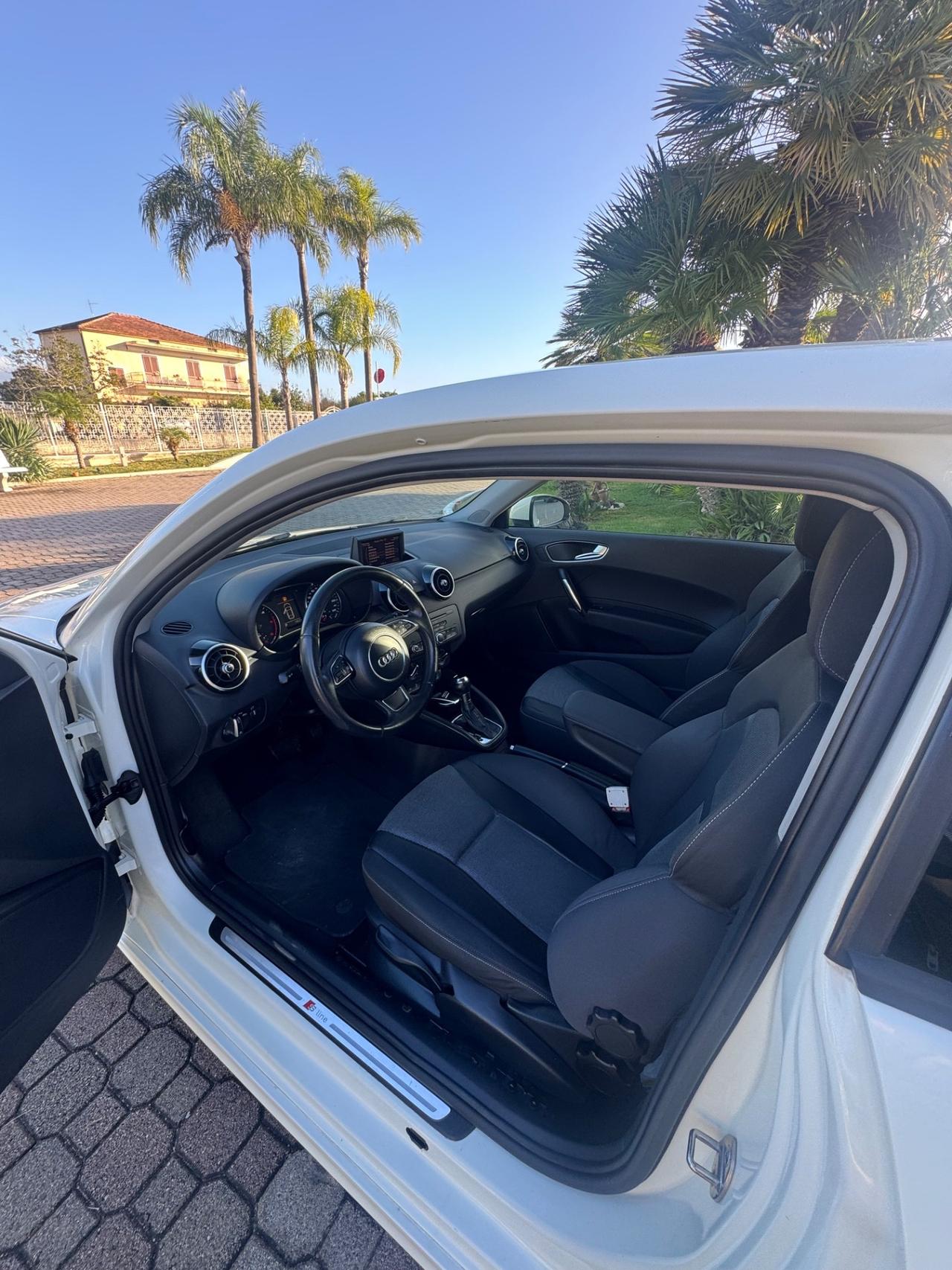 Audi A1 1.6 TDI S tronic Ambition