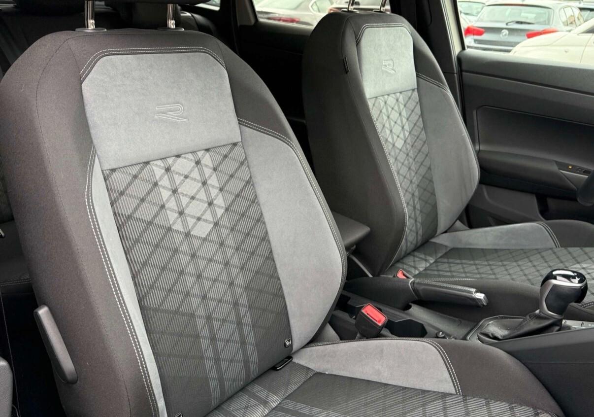 Volkswagen Taigo 1.5 TSI ACT 150 CV DSG R-Line