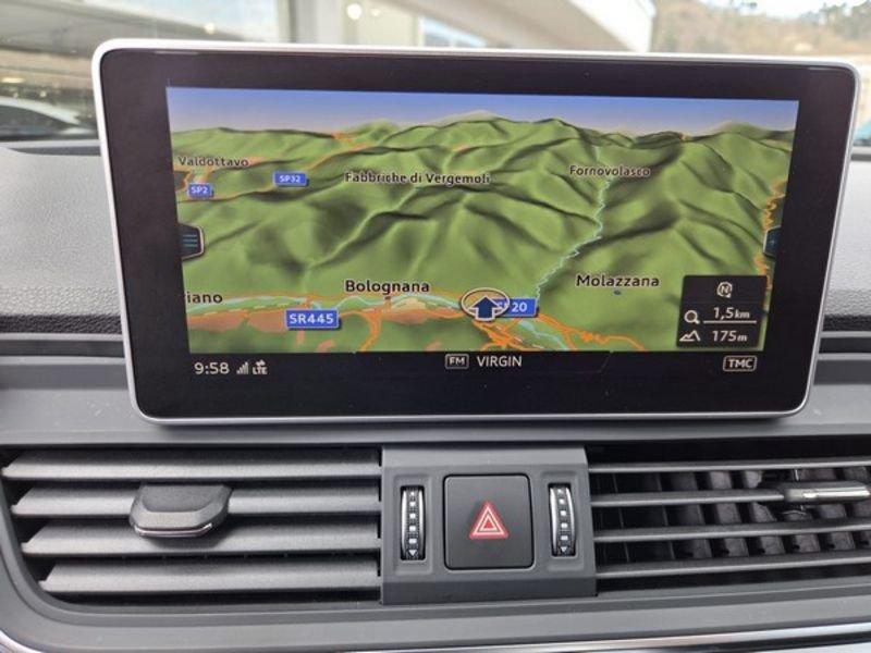 Audi Q5 50 TFSI e Business quattro S tronic