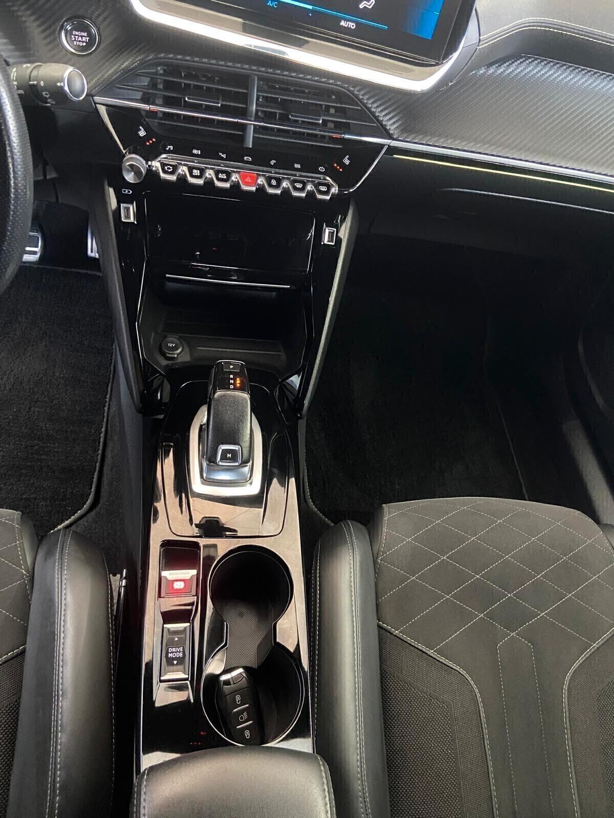 Peugeot 2008 BlueHDi 130 S&S EAT8 GT