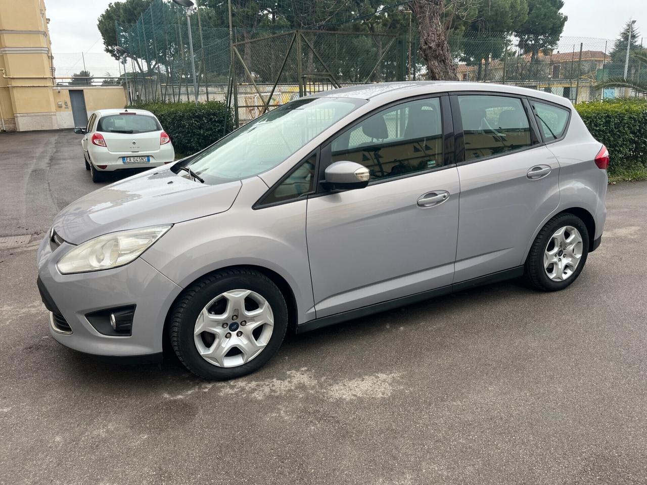 Ford C-Max 1.6 TDCi 95CV Titanium Garantita
