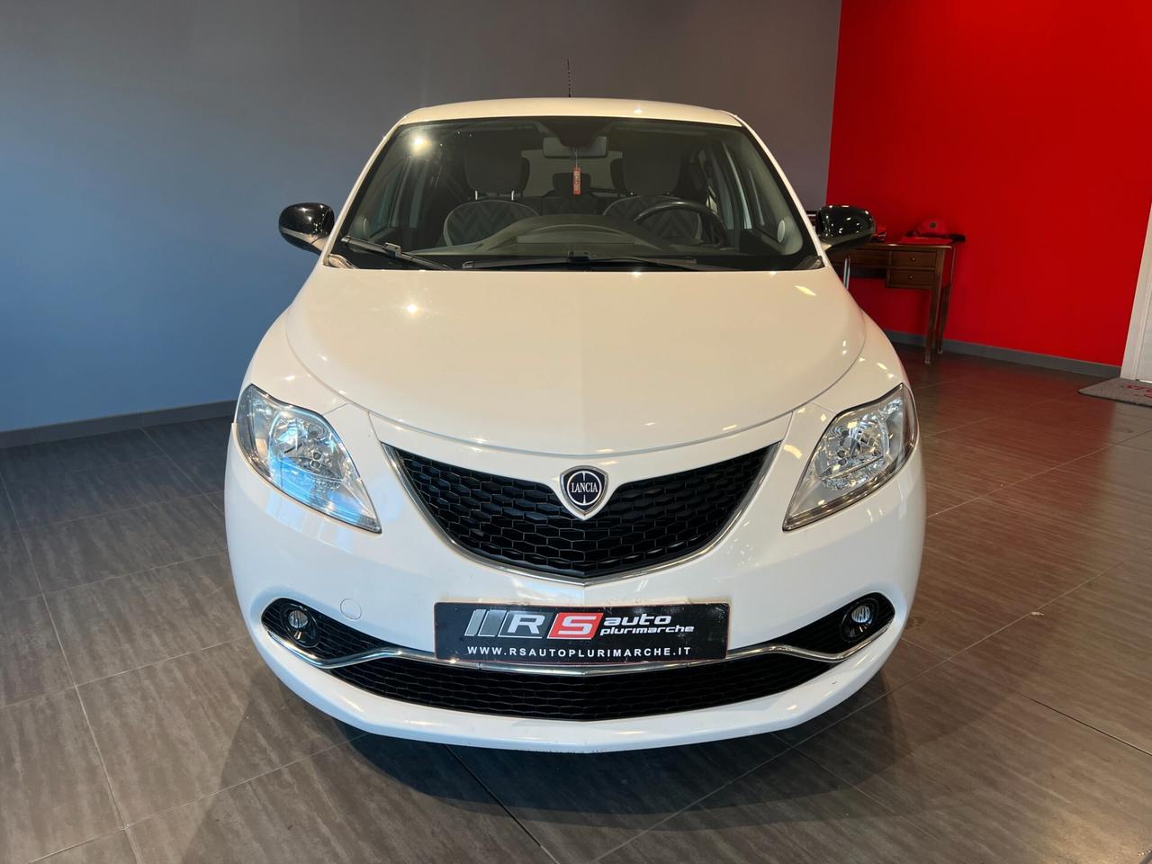 Lancia Ypsilon 1.2 69 CV 5p. GPL Ecochic Gold