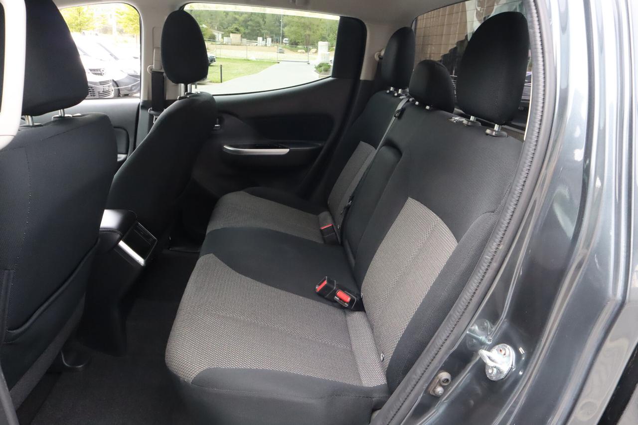 L200 2.3 Double-Cab Gancio traino Camera