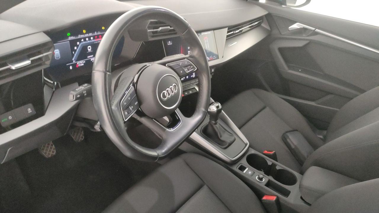 AUDI A3 Sportback 30 1.0 tfsi Business Advanced