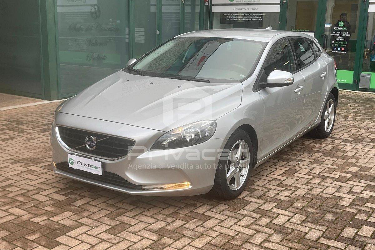 VOLVO V40 D2 1.6 Business Edition