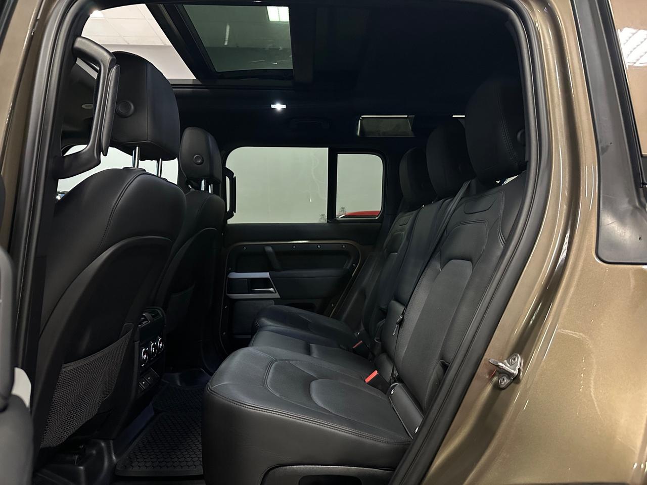 Land Rover Defender 110 3.0D I6 250 CV AWD 7 POSTI IVA ESPOSTA TETTO APRIBILE