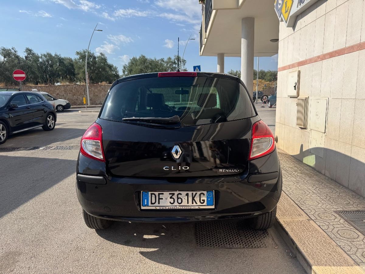 RENAULT CLIO 1.5 dCi 85 CV 5p. Le Iene