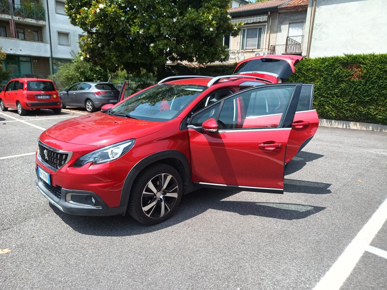 Peugeot 2008 BlueHDi 100 Allure