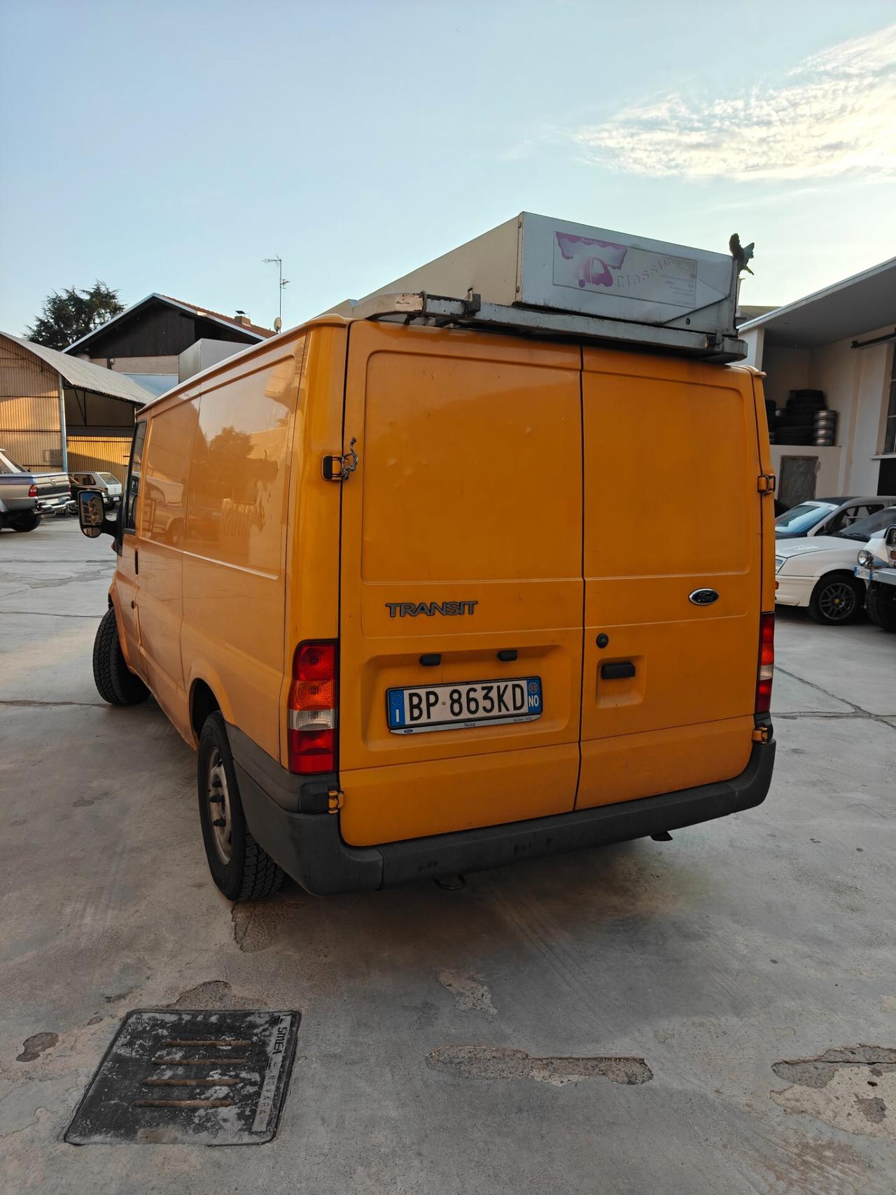 Ford Transit motore nuovo + tenda elettrica