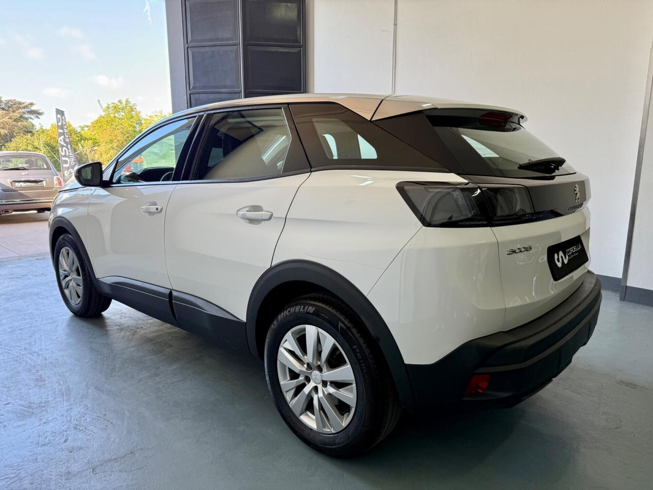 Peugeot 3008 BlueHDi 130 S&S EAT8 Active Pack