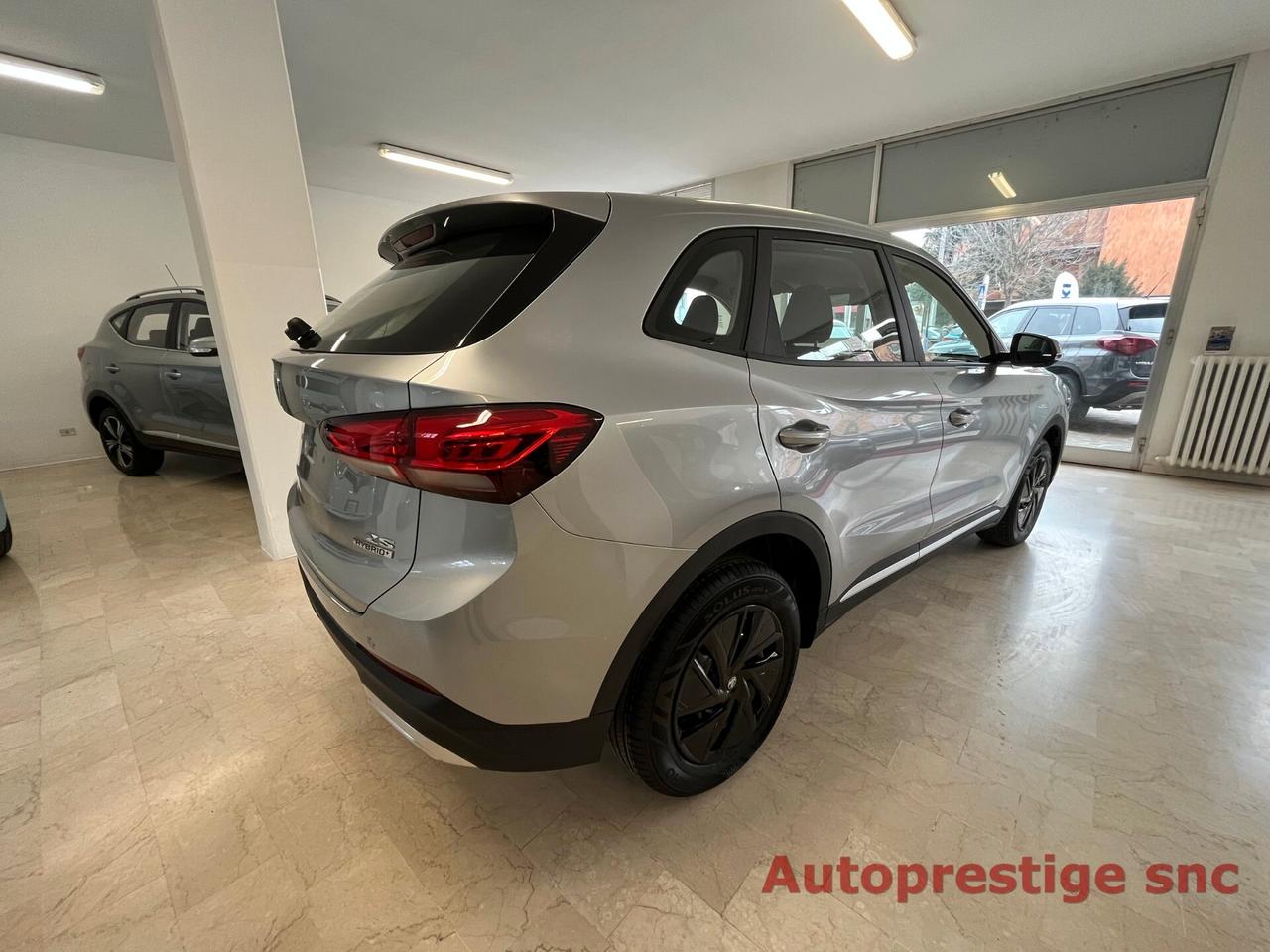 Mg ZS Hybrid STD