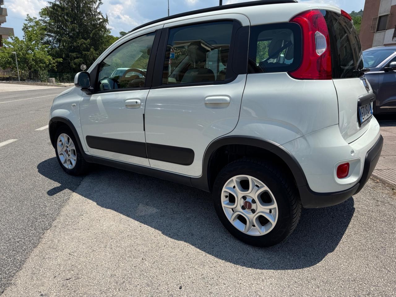 Fiat Panda 0.9 TwinAir Turbo Natural Power Trekking