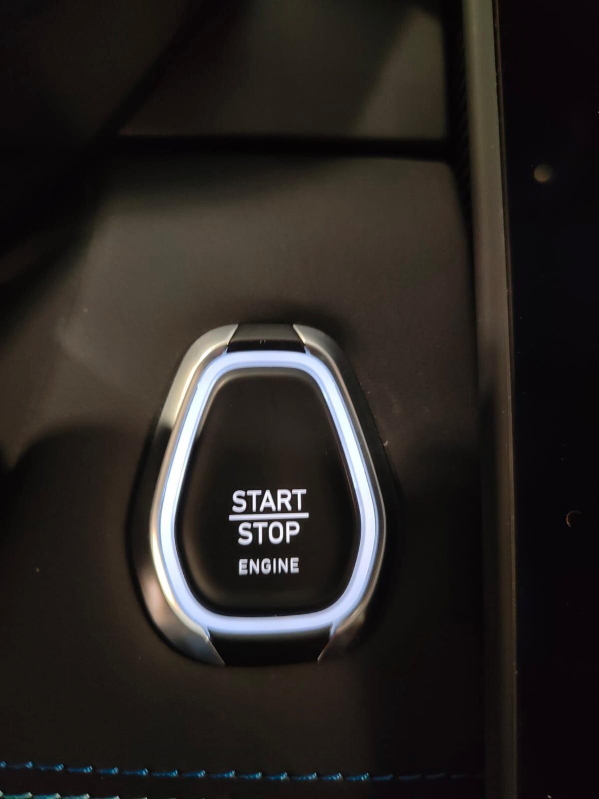 Lynk&co 01 PHEV Tetto Apribile