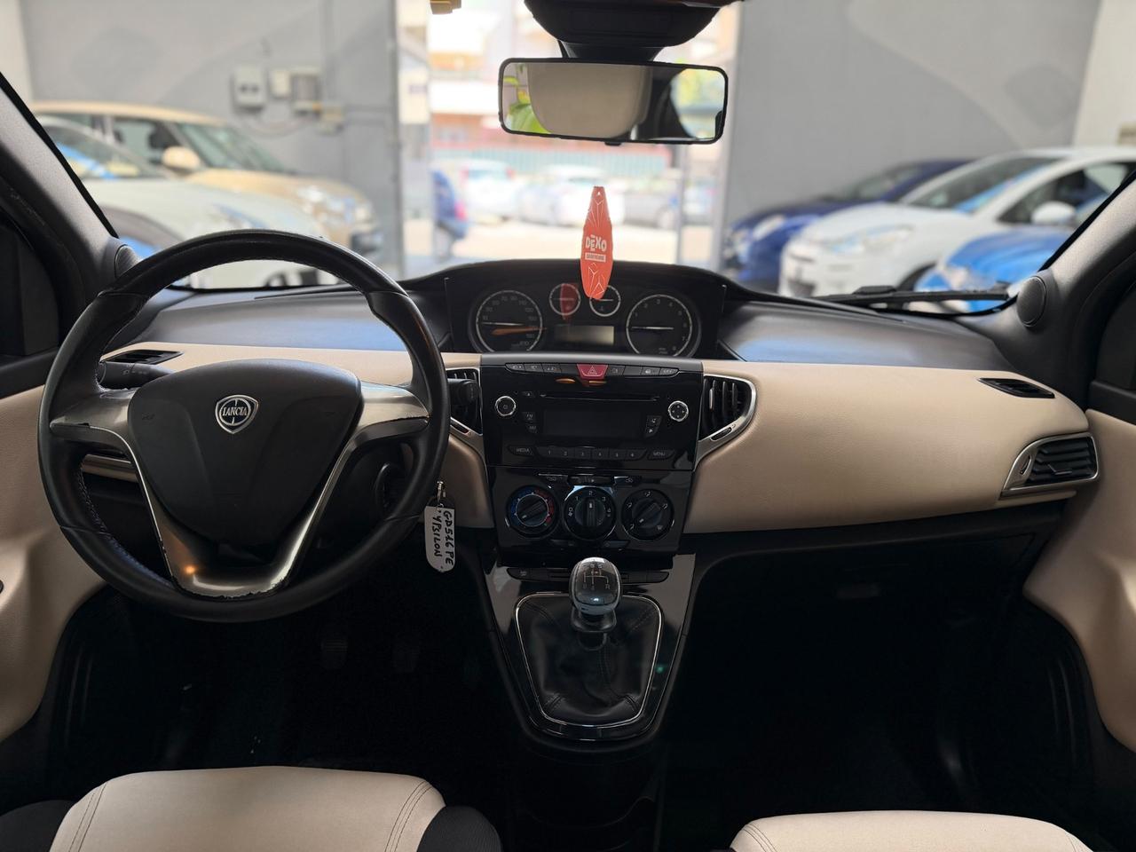 Lancia Ypsilon 1.2 Platinum