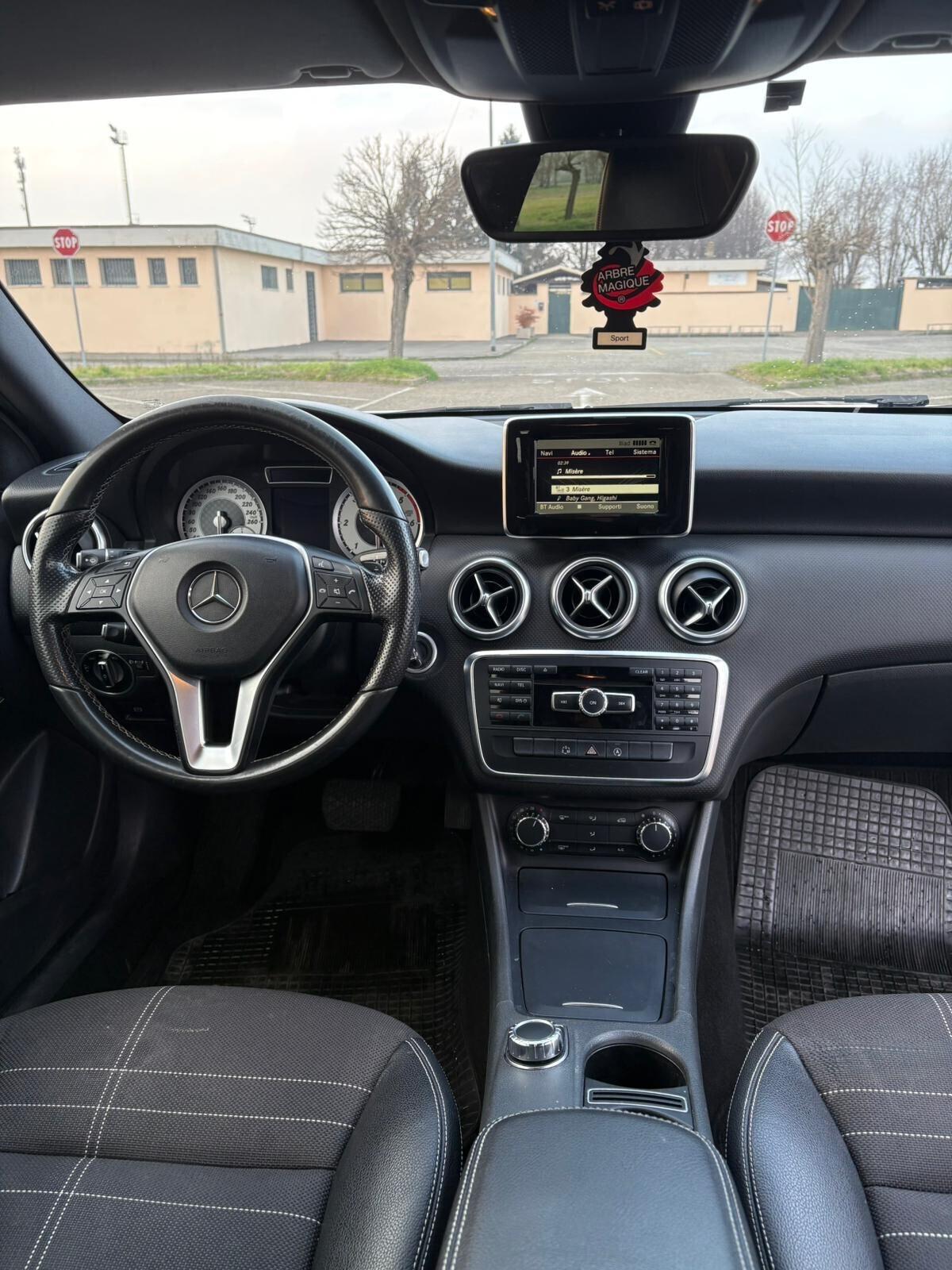 Mercedes-benz A 180 CDI Automatic Dark Night Edition