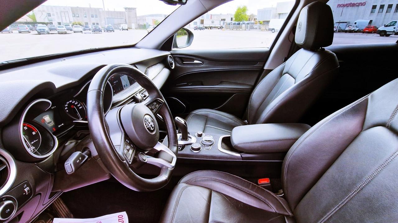 Alfa Romeo Stelvio 2.2 Turbodiesel 190 CV AT8 Q4 Sprint