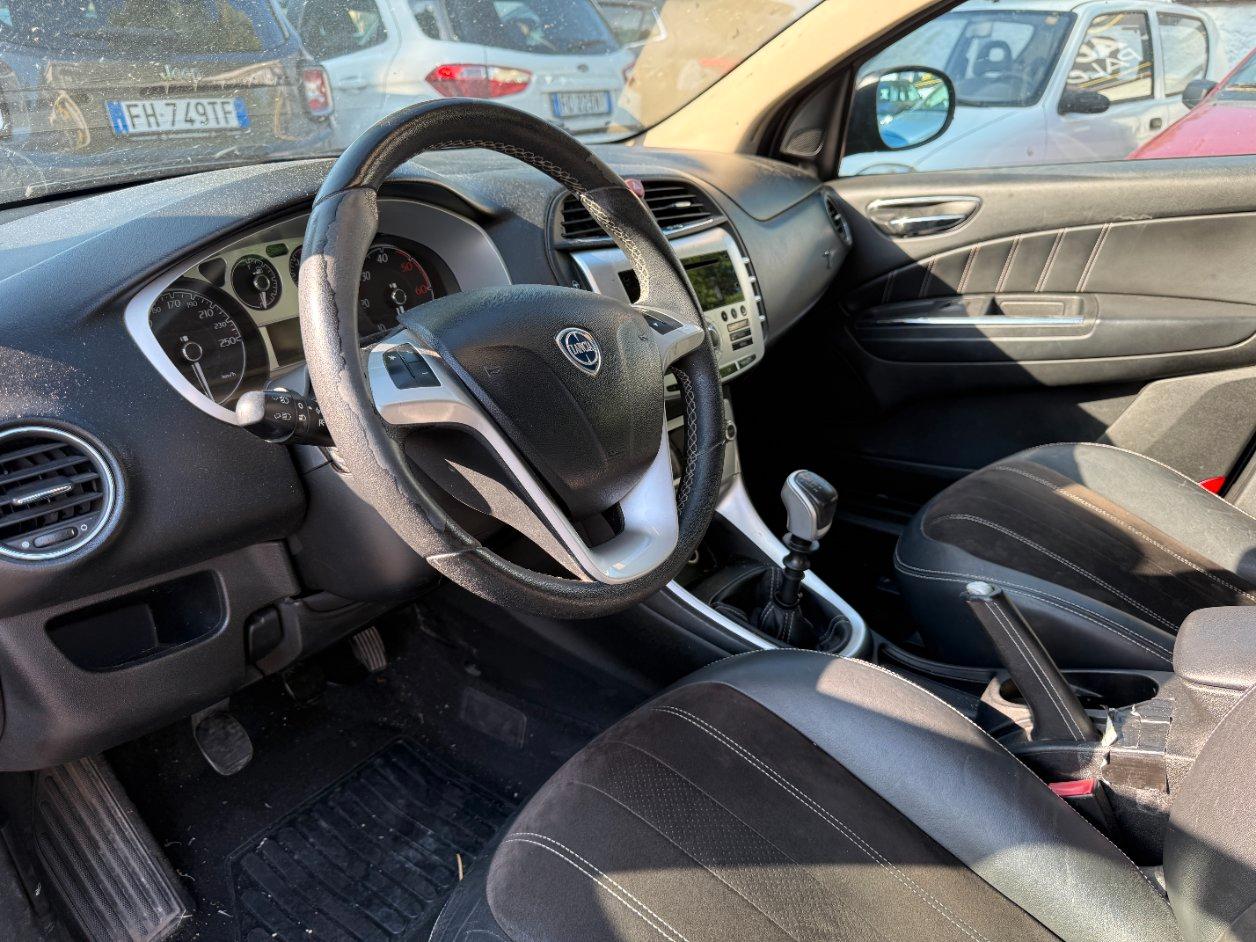 Lancia Delta 1.6 mjt Platino 120cv dpf